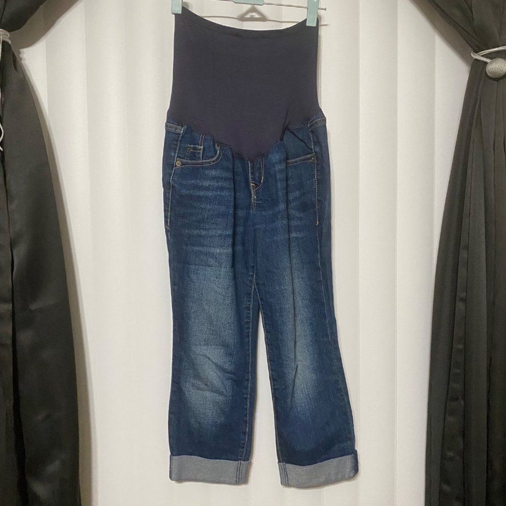 Old Navy Denim regular maternity Capri blue jeans. Panel provides gentle back su